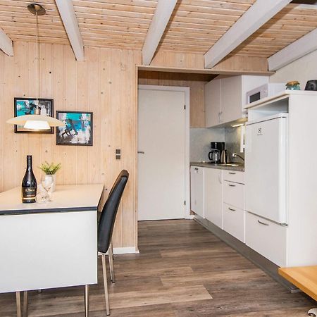 4 Person Holiday Home On A Holiday Park In Hemmet Exteriör bild