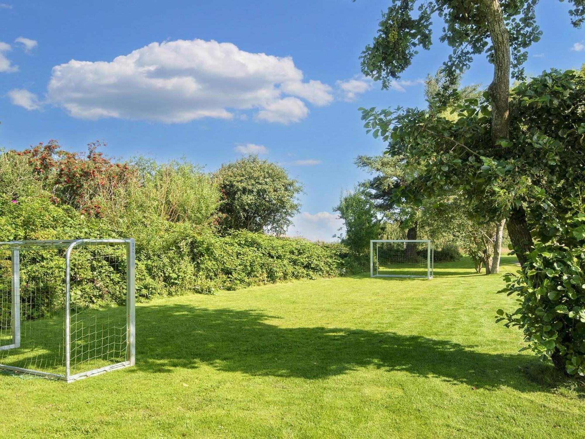 4 Person Holiday Home On A Holiday Park In Hemmet Exteriör bild