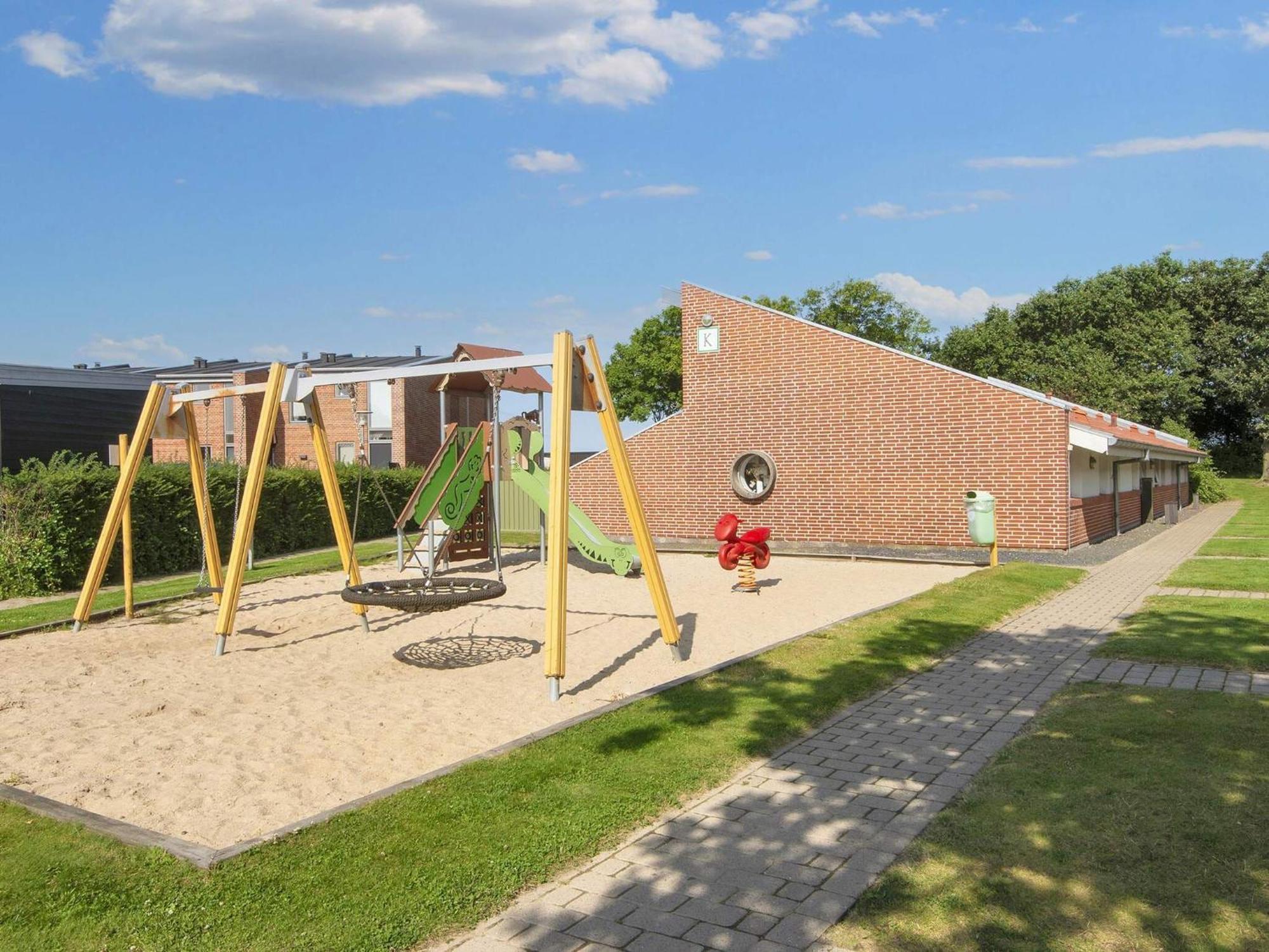 4 Person Holiday Home On A Holiday Park In Hemmet Exteriör bild