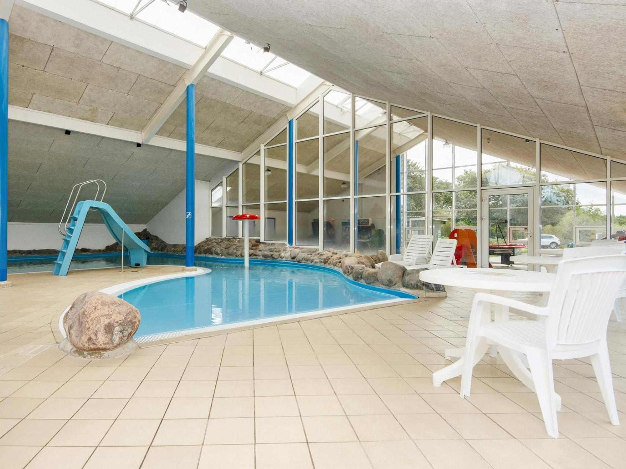4 Person Holiday Home On A Holiday Park In Hemmet Exteriör bild