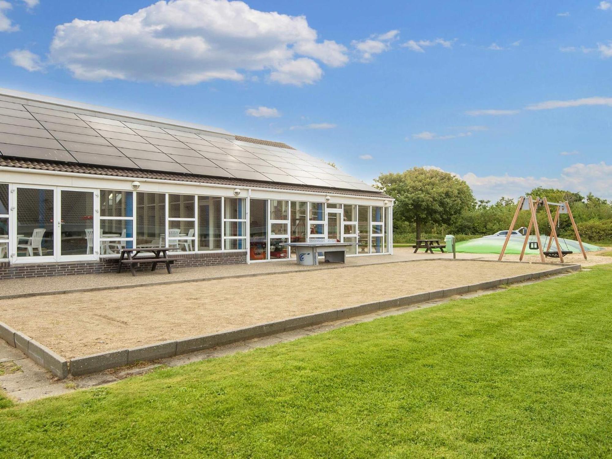 4 Person Holiday Home On A Holiday Park In Hemmet Exteriör bild