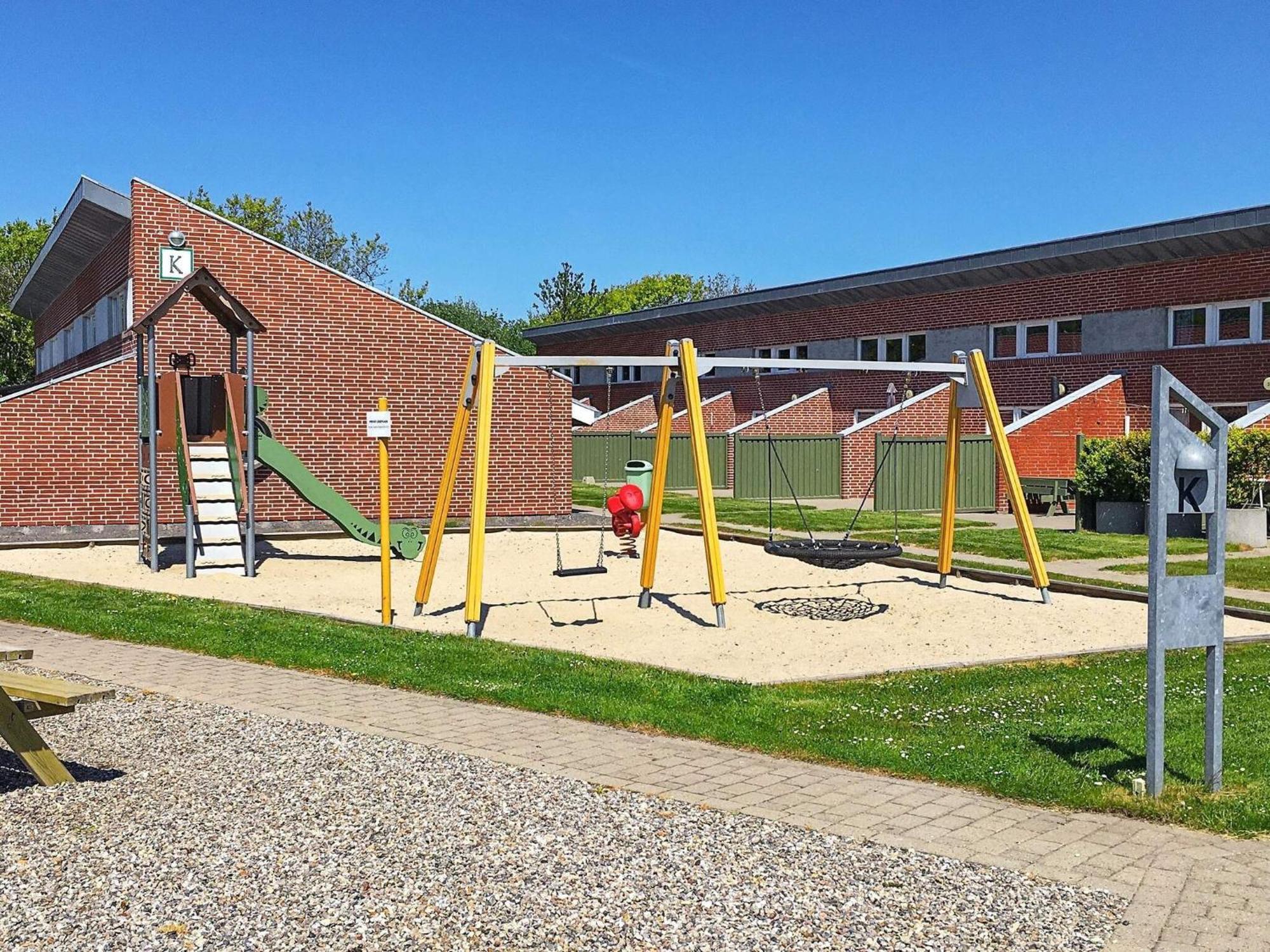 4 Person Holiday Home On A Holiday Park In Hemmet Exteriör bild