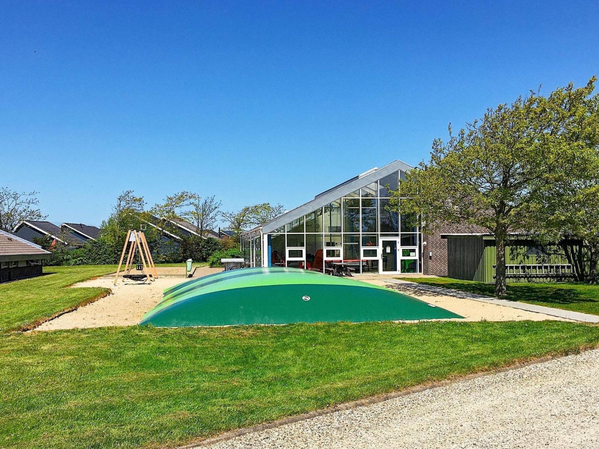 4 Person Holiday Home On A Holiday Park In Hemmet Exteriör bild