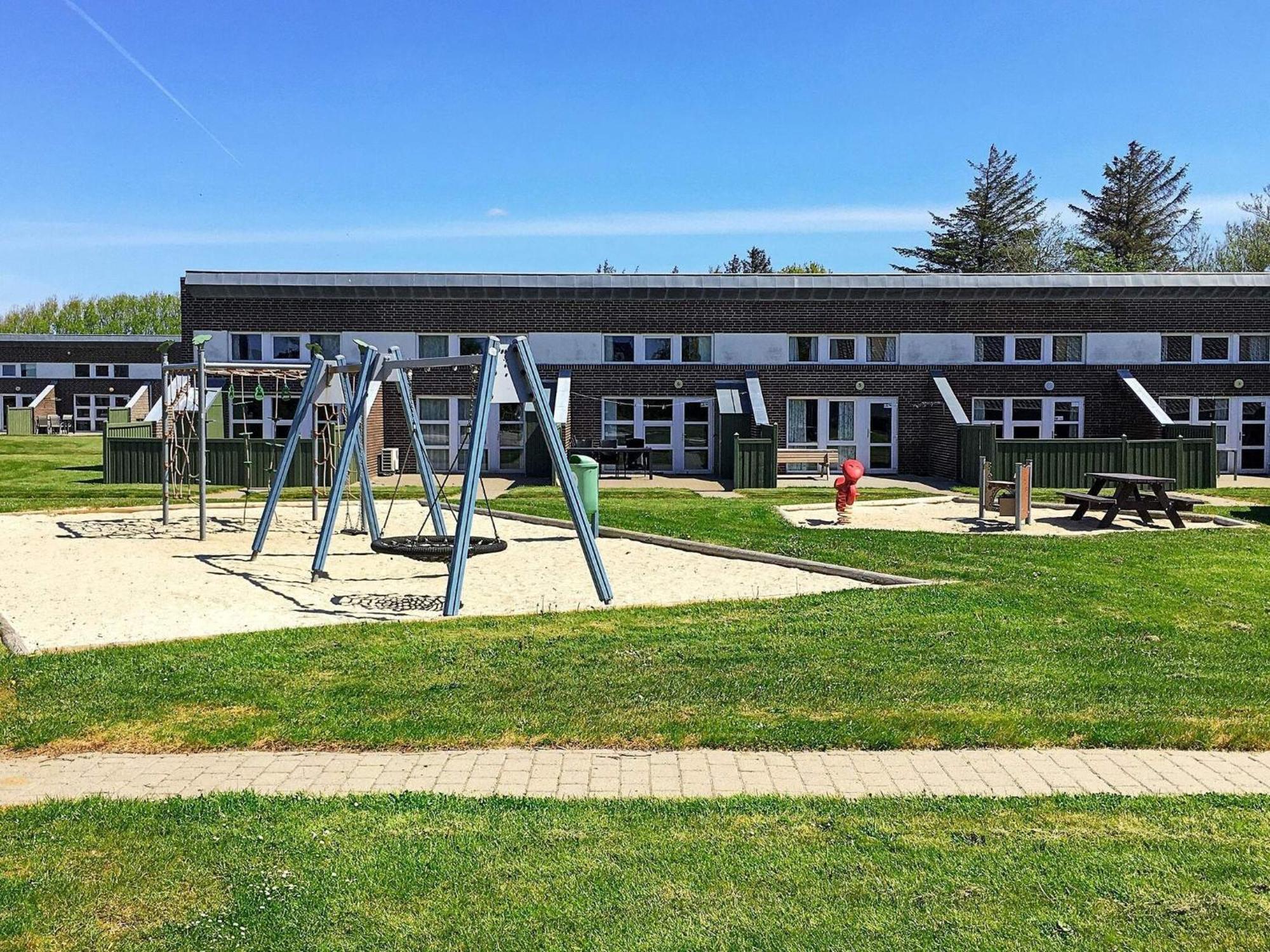 4 Person Holiday Home On A Holiday Park In Hemmet Exteriör bild